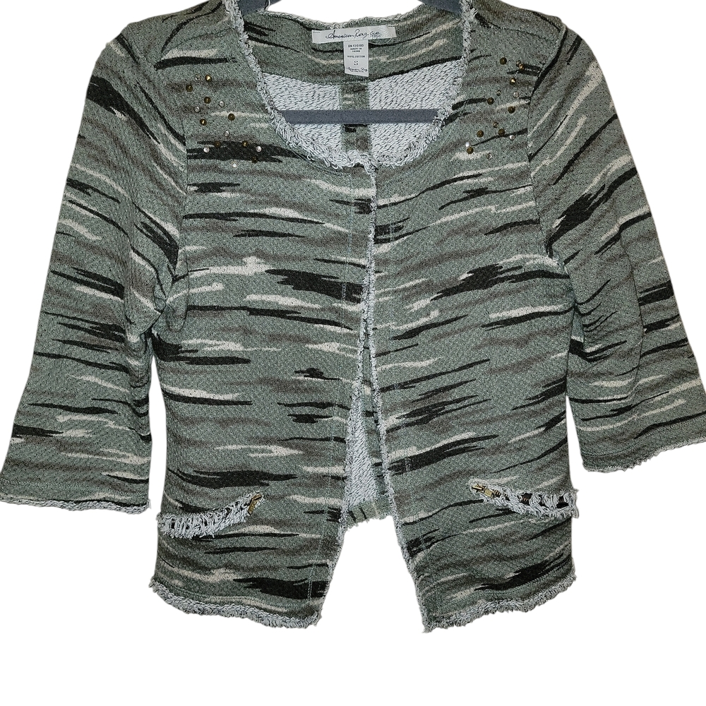 American Rag cropped Gray and Black Camouflage Blazer with Three-Quarter Sleeves